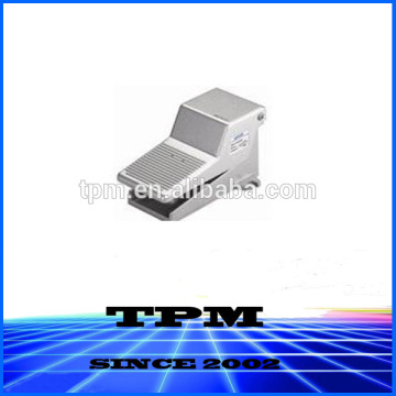 4F210 series foot pedal valve
