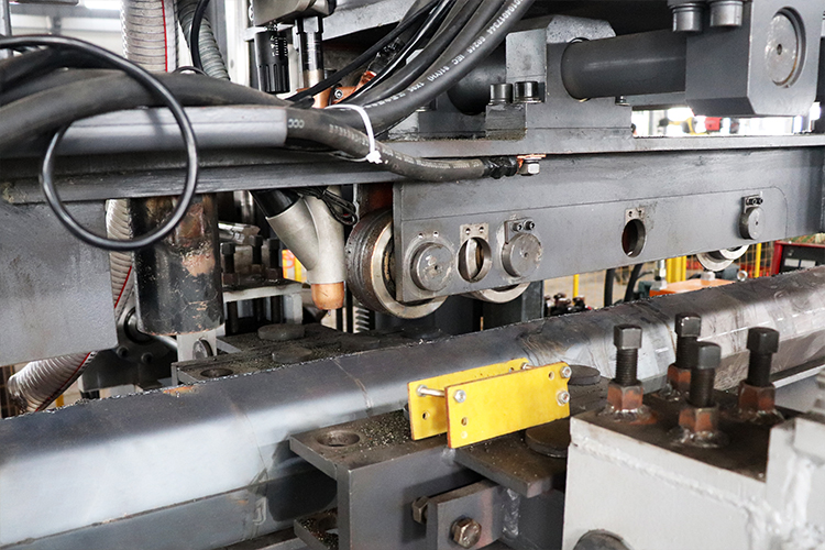 CNC Gantry Seam Welder