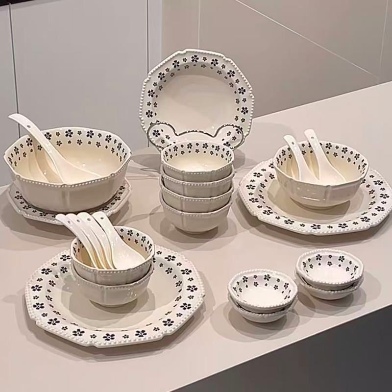 Vintage Elegance Ceramic Dinner Set with Floral Patterns