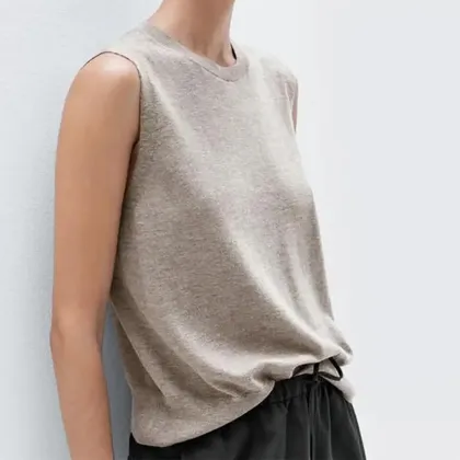 Women's short wool blended crew neck vest