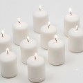 Religijne wotywne świece świece modląc się