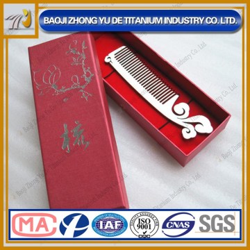 China Style Auspicious Clouds Anti-static Titanium Hair Combs