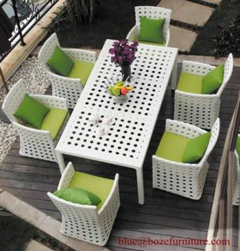 Patio Furniture China Rattan Wicker Dining Set (BZ-D068)