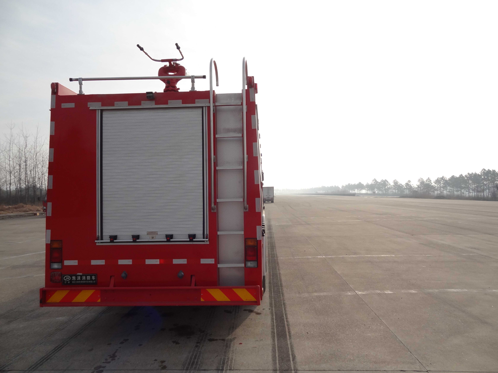 firefighting foam truck 5