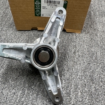 LR121782 Engine Cooling Fan Pulley Bracket for Land Rover Discovery 5/ New Defender 2020
