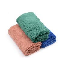 Coche multicolor de microfibra que seca la toalla sin polvo