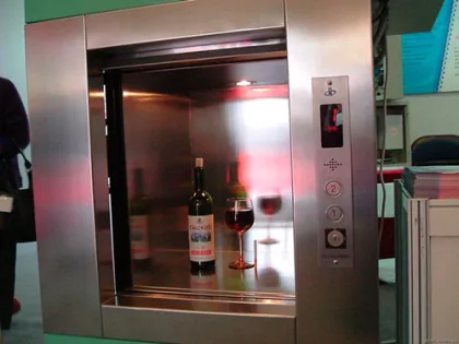 Window type dumbwaiter elevator