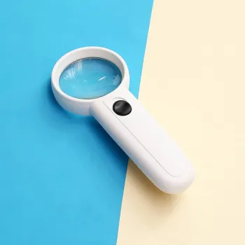 Portable Handheld 8x Magnifying Glass with LED Light for Easy Reading