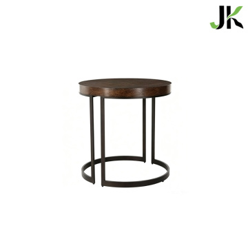 Table basse en métal en forme d'anneau