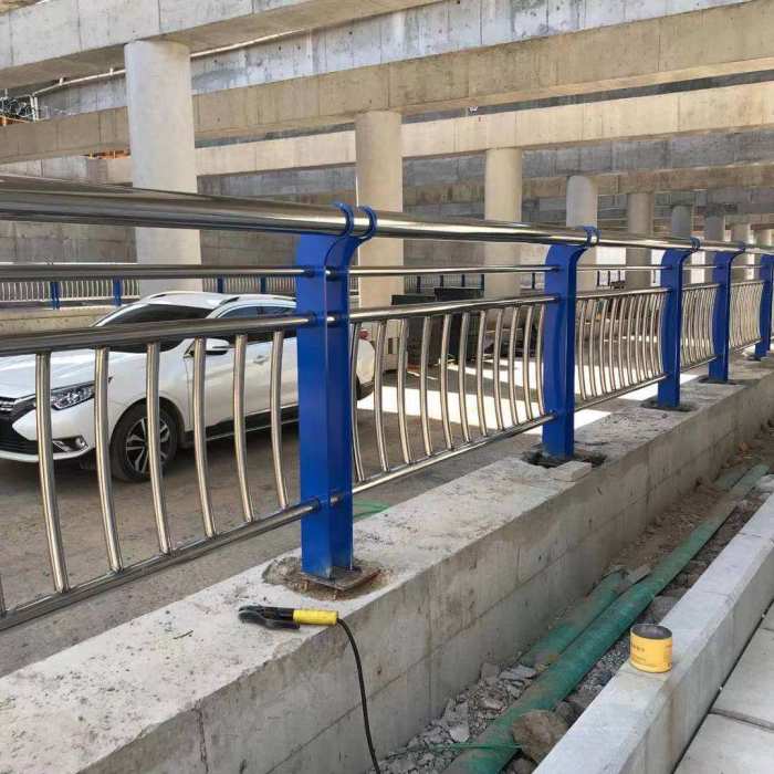 أنابيب الفولاذ المقاوم للصدأ المركبة
