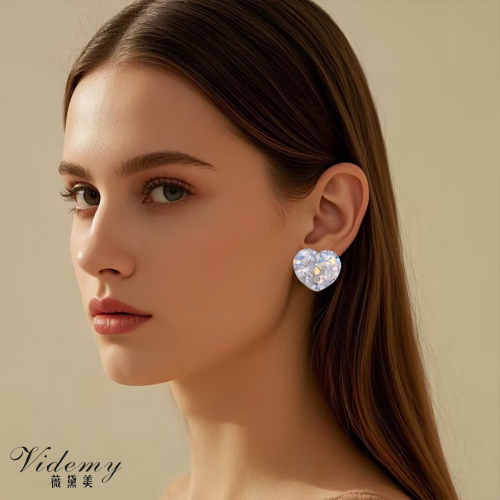 Delicate Sequin Acrylic Stud Earrings with Romantic Design