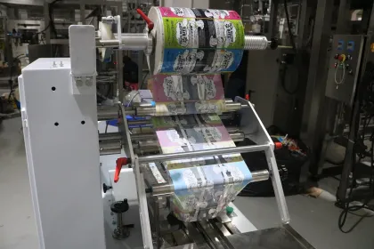 Automatic High Speed Ice Pops/Ice Lolly Pillow Bag Wrapping Machine