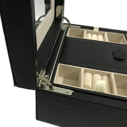 Personalized jewellery box with necklace hanger