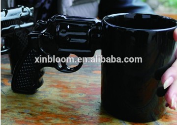 2015 creative black ceramic handugun mug , unique gun style ceramic cup