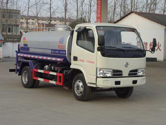 HotSale DONG FENG 5CBM Water Tank Truck