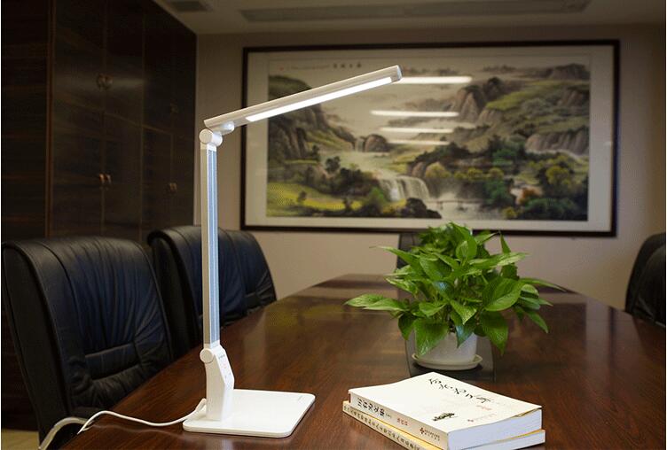 CCT USB Port Table Lamp