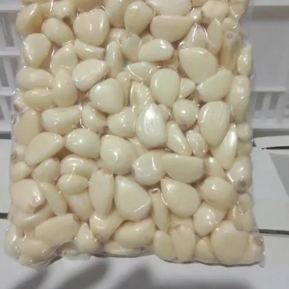 Peeled garlic for making garlic flakes garlic puree