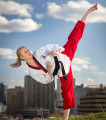 cor poom v-Neck uniforme de Taekwondo