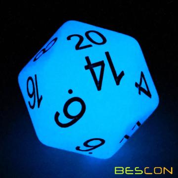 Bescon Jumbo Glowing D20 38MM, grande taille 20 dés glacés bleu glacé dans Dark, Big 20 Faces Cube 1,5 pouces