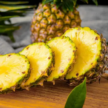 Premium Fresh Fragrant Baby Pineapples from Yunnan