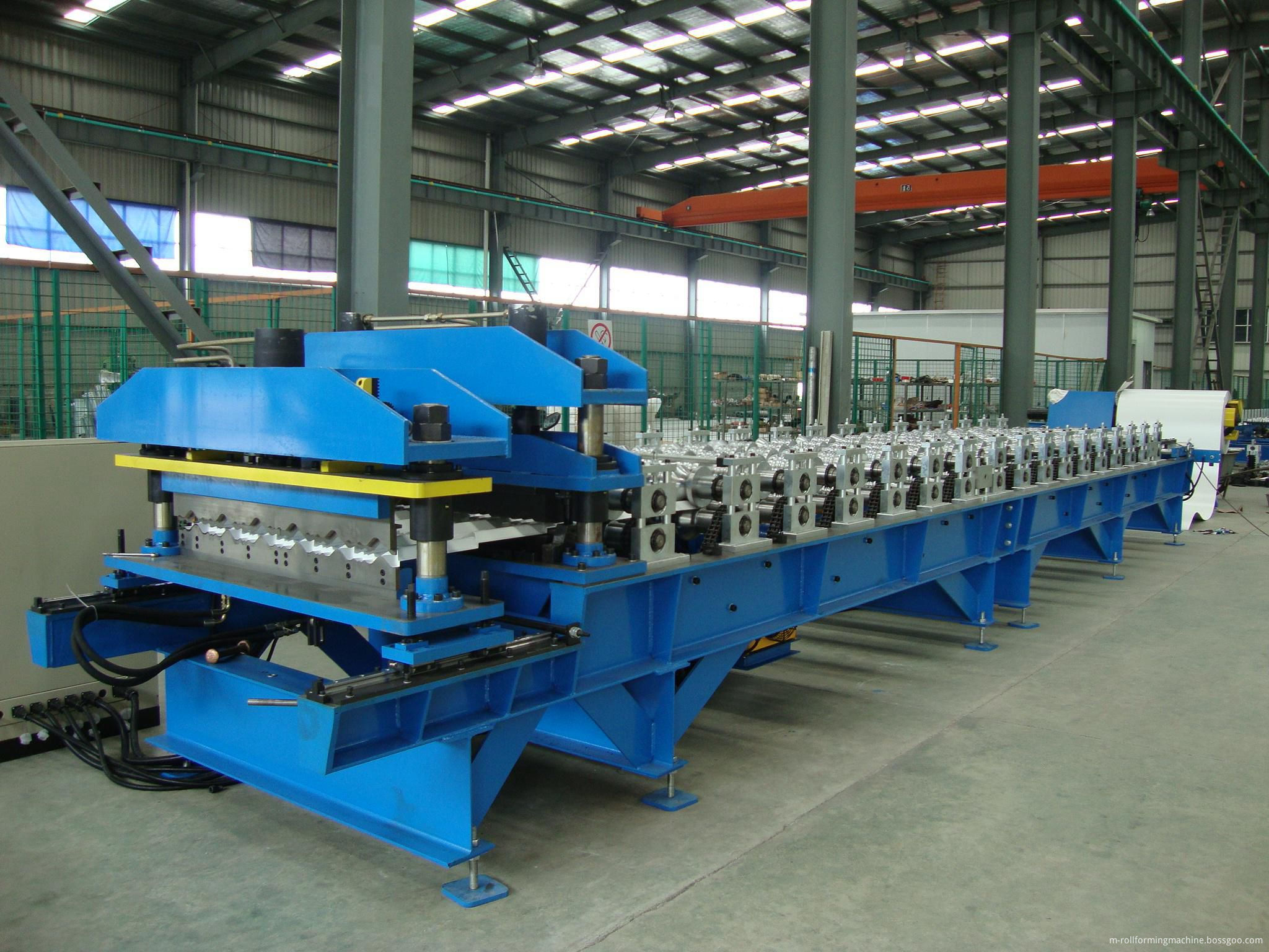 step tile roll forming machine