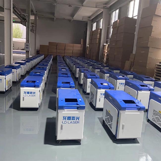 1KW 2KW 3KW Fiber Laser Cutting Cleaning Welding Machine