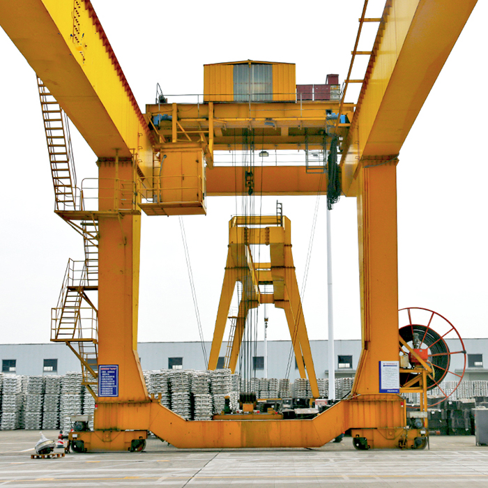 Double Girder Gantry Crane With Cantilever China Manufacturer