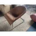 fauteuil de design moderne en cuir brun en cuir biologique