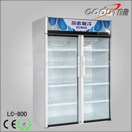 Vertical top compressor reach-in refrigerator