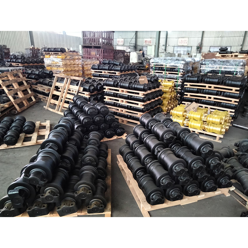 17A-30-00620 Track Roller Assy Suitable D155AX-6 Spare Parts