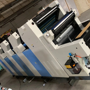 Hochleistungs-4-Farben-Offset-Druckmaschine mit Nummerierung und Perforation HT447Iinp