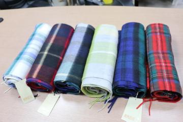 Wool and Cashmere Blended Plaid Shawls