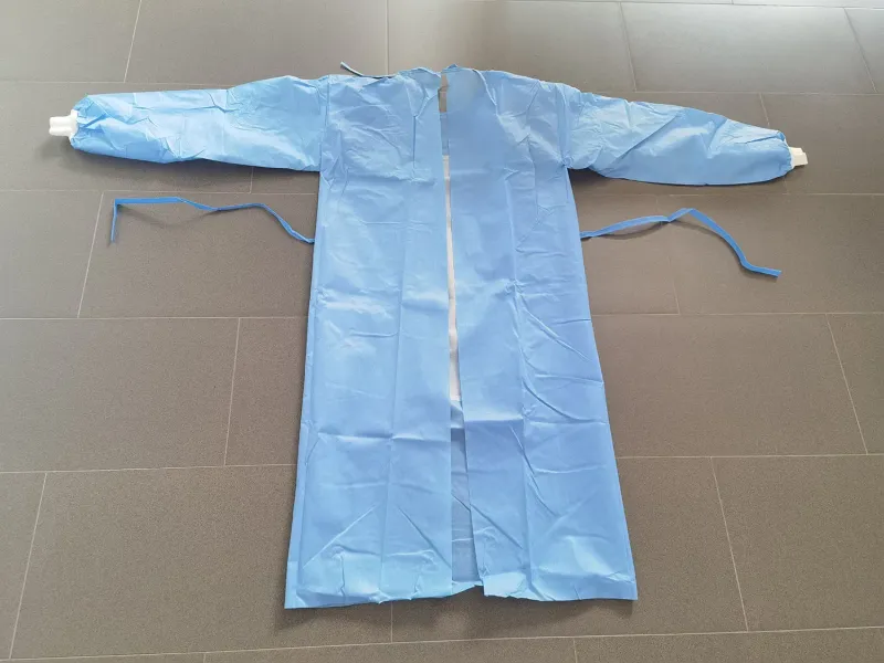 Disposable Surgeon's Sterile Surgical SMS SMMS Smmms Gown

**Title Suggestion:**  
**Sterile Surgical Gown for Surgeons**
