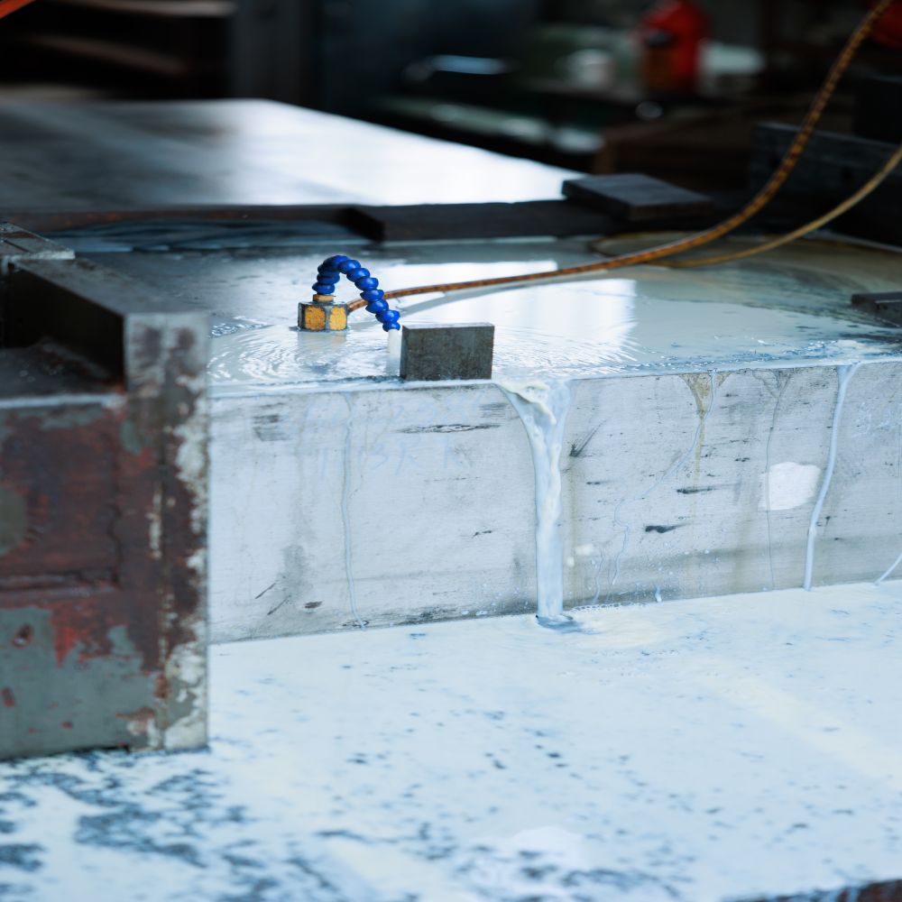 Mould steel sawing Mould steel sawing