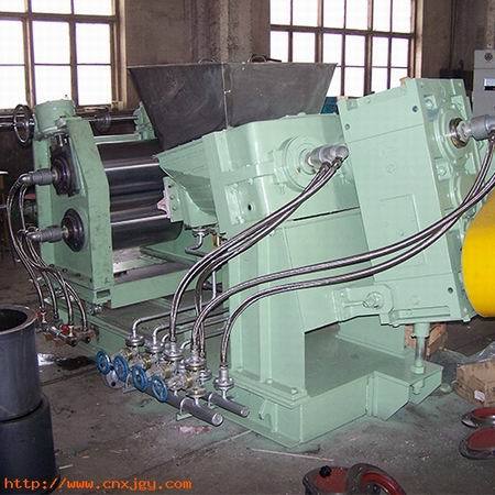 Twin screw extruding sheeter