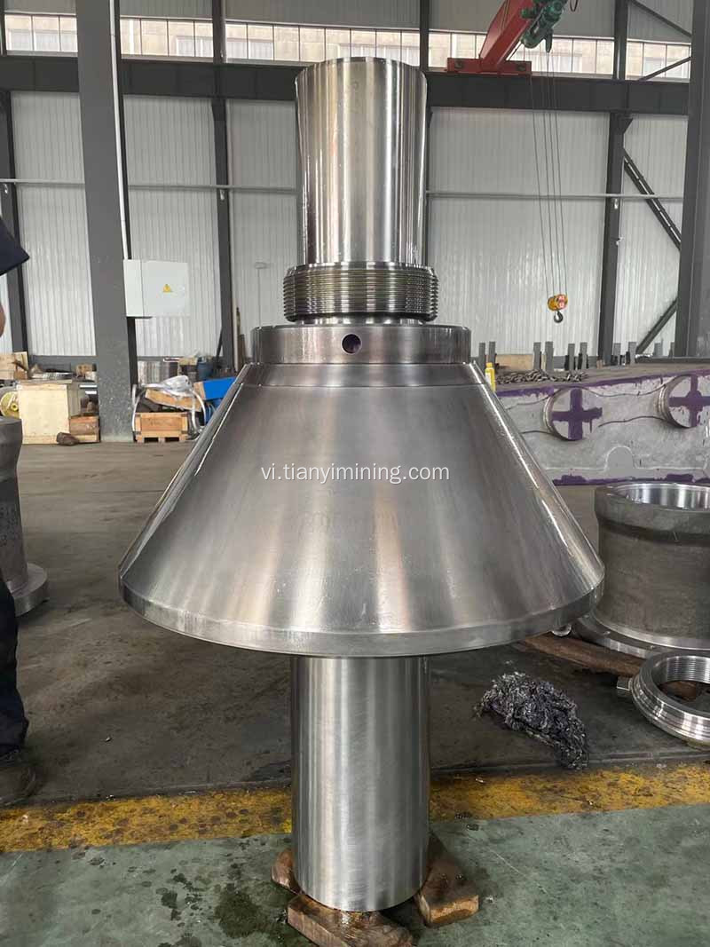 Lắp ráp trục chính cho máy nghiền hình nón CH660