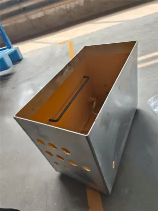 Nine-hole Rectangular Junction Box