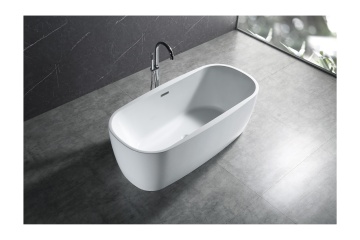 Bath sleek streamlined oval design