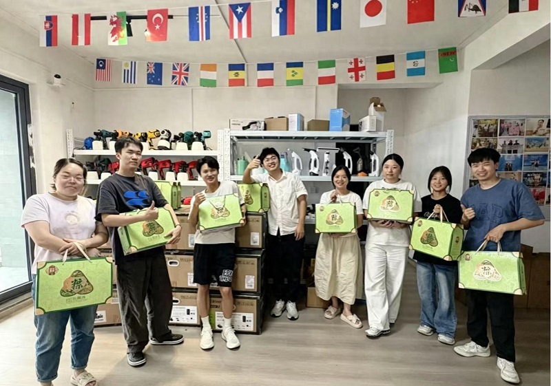 The Fragrance of Mugwort and Zongzi: ACTION TOOLS Honors Every Hard-Working Employee with Dragon Boat Festival Gifts