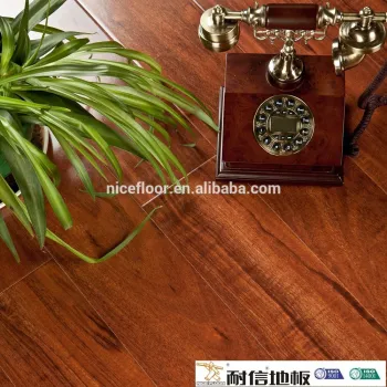 Fire resistant laminate floor E1 AC3