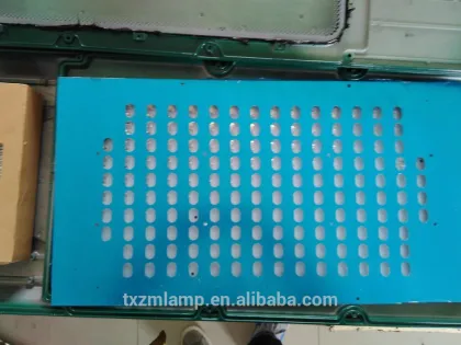 CE,RoHS,EMC,FCC Certification TXLED-005 AC85~265V 140W led street lamp