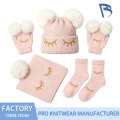 Bộ đồ đan mặt buồn ngủ màu hồng baby