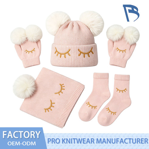 Bộ đồ đan mặt buồn ngủ màu hồng baby