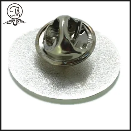 Round Geometry pin badge holder