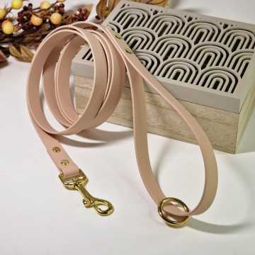 Leash Anjing Fesyen Kalis Air: Tali Nilon Polyester PVC yang Soft, Nyaman, dan Kuat Dengan Rivet