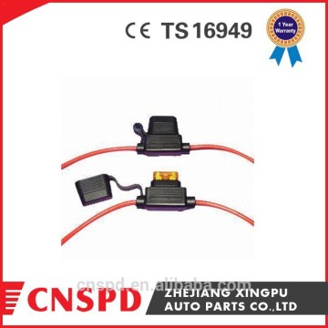 ในสาย 25A ATC Mini Blade Fuse ที่ถือ