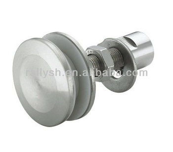 Stainless steel spider fitting for glass