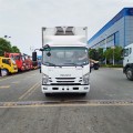Vehículo de transporte de temperatura constante de las aves de corral Isuzu