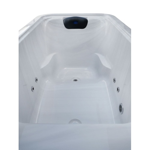 Acrylic filtered ice bath cold plunge tub