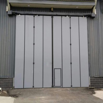 China Wholesale Sliding Folding Door Industrial
